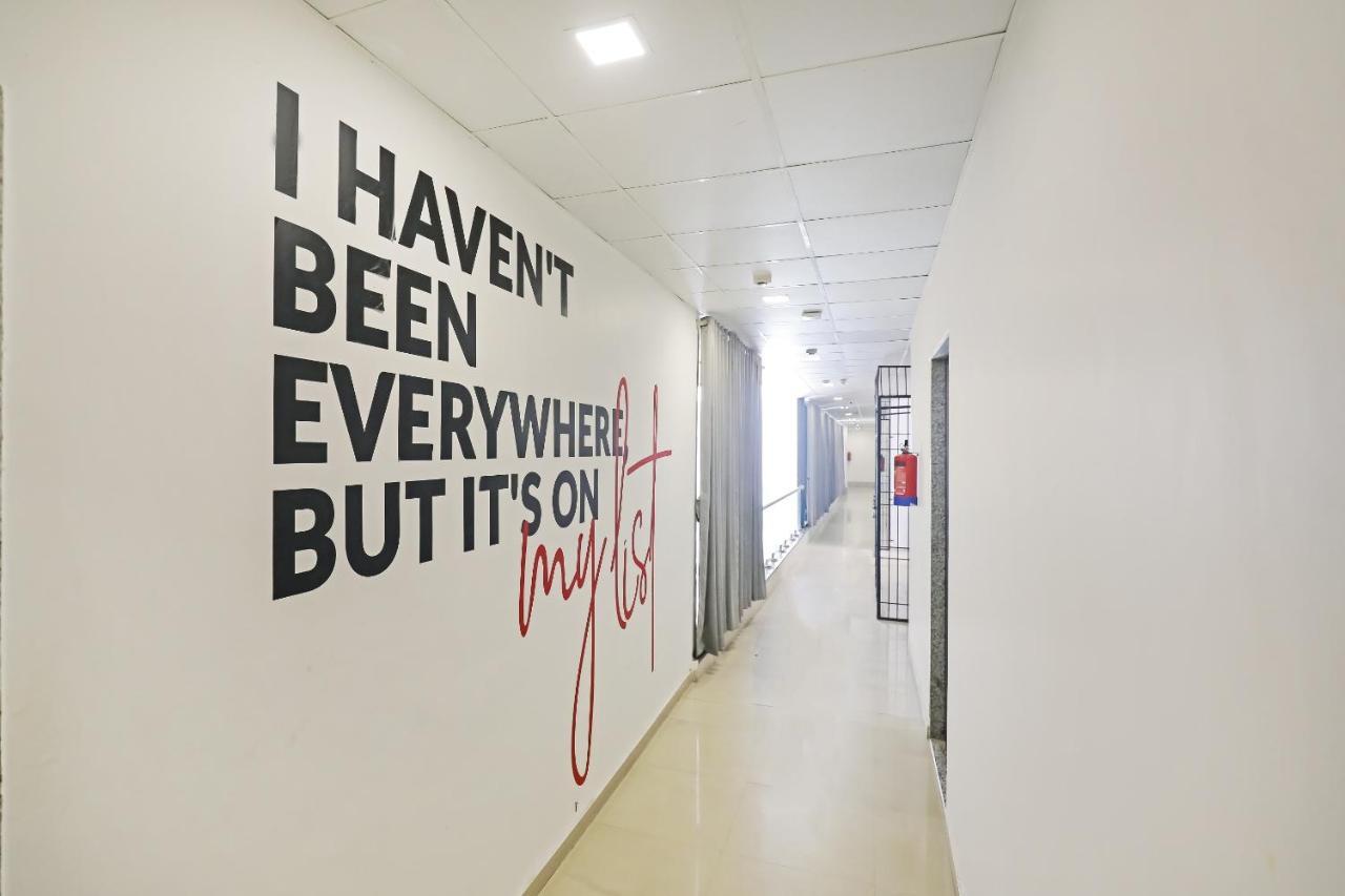 Hotel Gokul Solitaire, Surat Bhatha Esterno foto