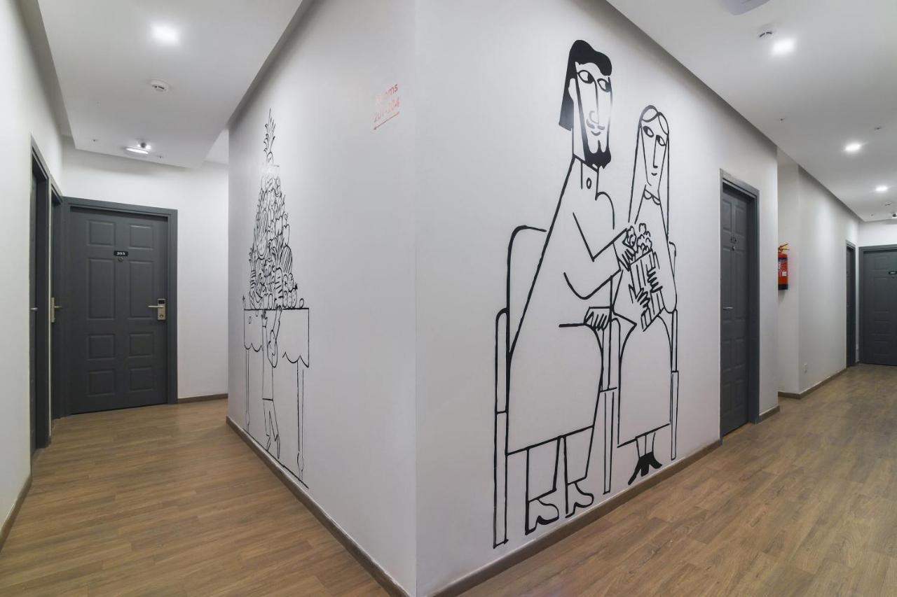 Hotel Gokul Solitaire, Surat Bhatha Esterno foto