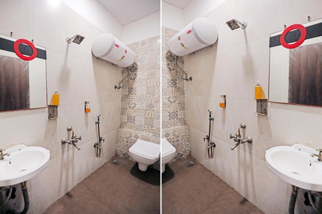 Hotel Gokul Solitaire, Surat Bhatha Esterno foto